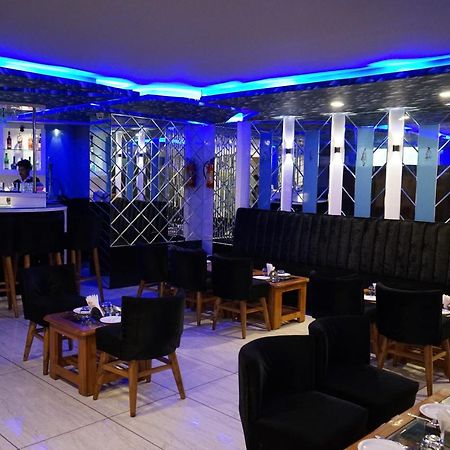 K3 Club Residency Hotell Jhānsi Eksteriør bilde