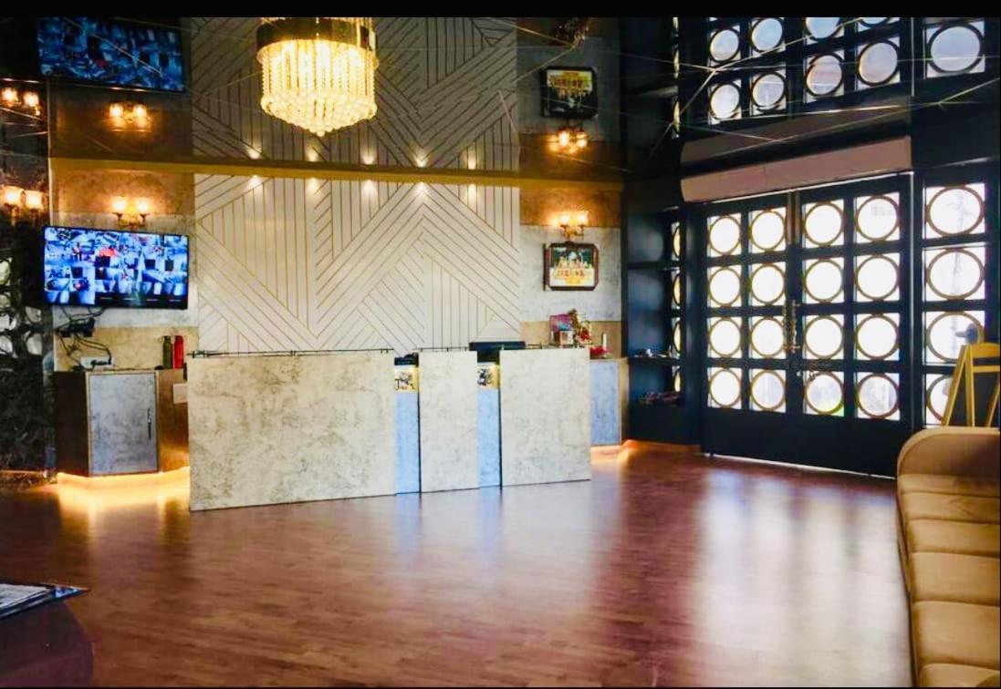 K3 Club Residency Hotell Jhānsi Eksteriør bilde