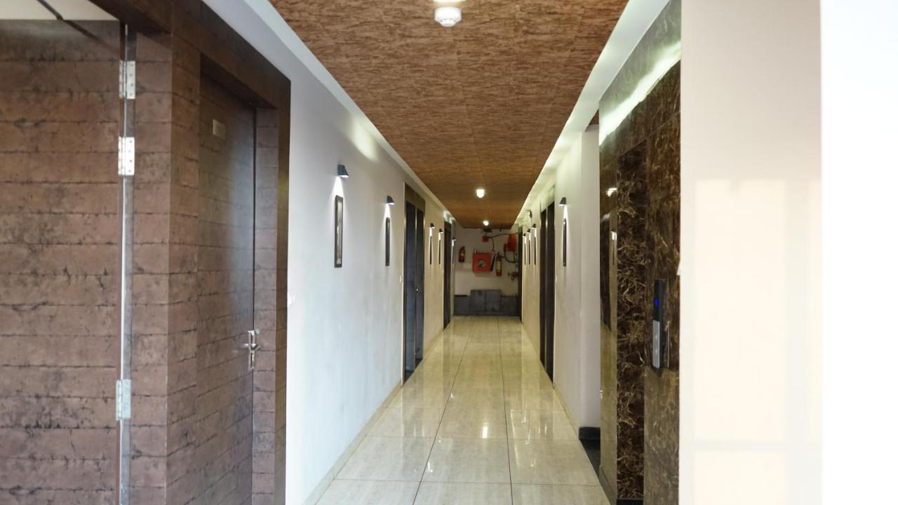 K3 Club Residency Hotell Jhānsi Eksteriør bilde